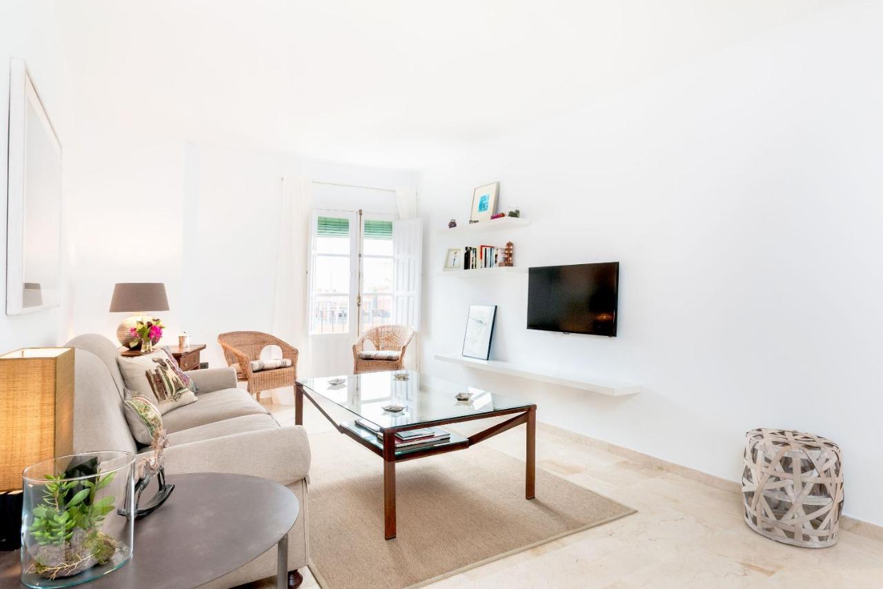 Genteel Home Maestranza Севилья Экстерьер фото